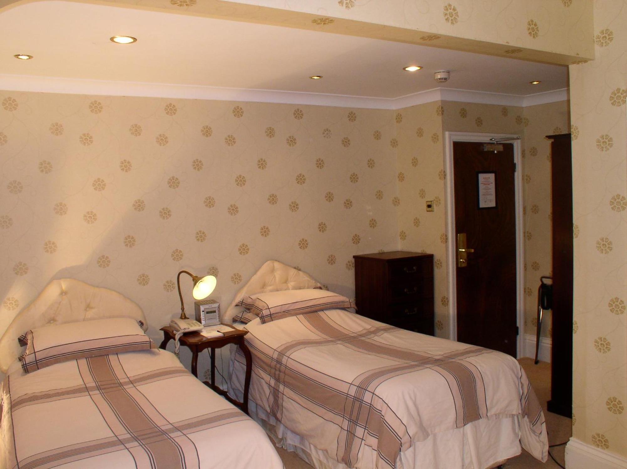 Oakwood Hall Hotel Bingley Eksteriør bilde